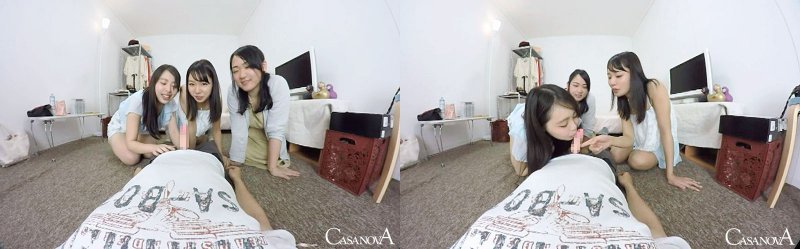 【VR】女友達3人の悪ふざけでフェラ童貞卒業:サンプル画像