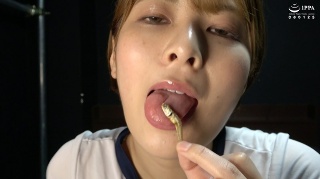 [[Giant Woman & Mouth] "Popular actress Satsuki Toyooka's giant woman's teeth and throat observed as she licks her tongue and chews!!!"]